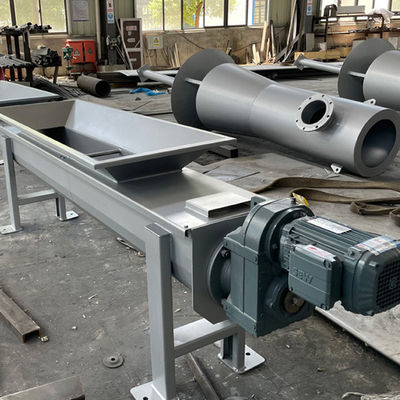 Горизонтальный винтовой конвейер шлама углеродистой стали безваловый подвижный