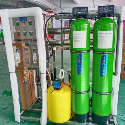 Оборудование системы очистки воды обратного осмоза ISO9001 500lph для выпивать