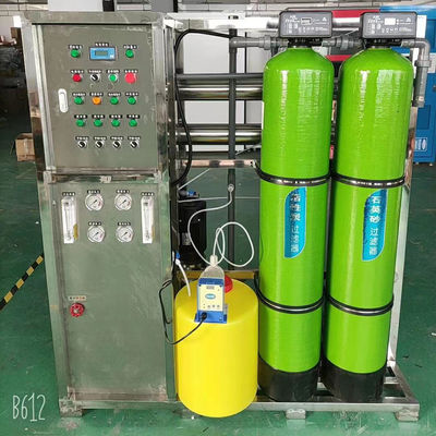 Оборудование системы очистки воды обратного осмоза ISO9001 500lph для выпивать