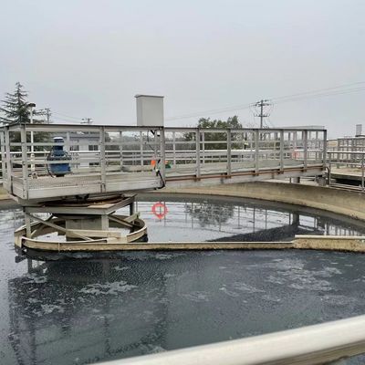 Танк седиментирования шабера шуги привода половинного моста нержавеющей стали периферийный